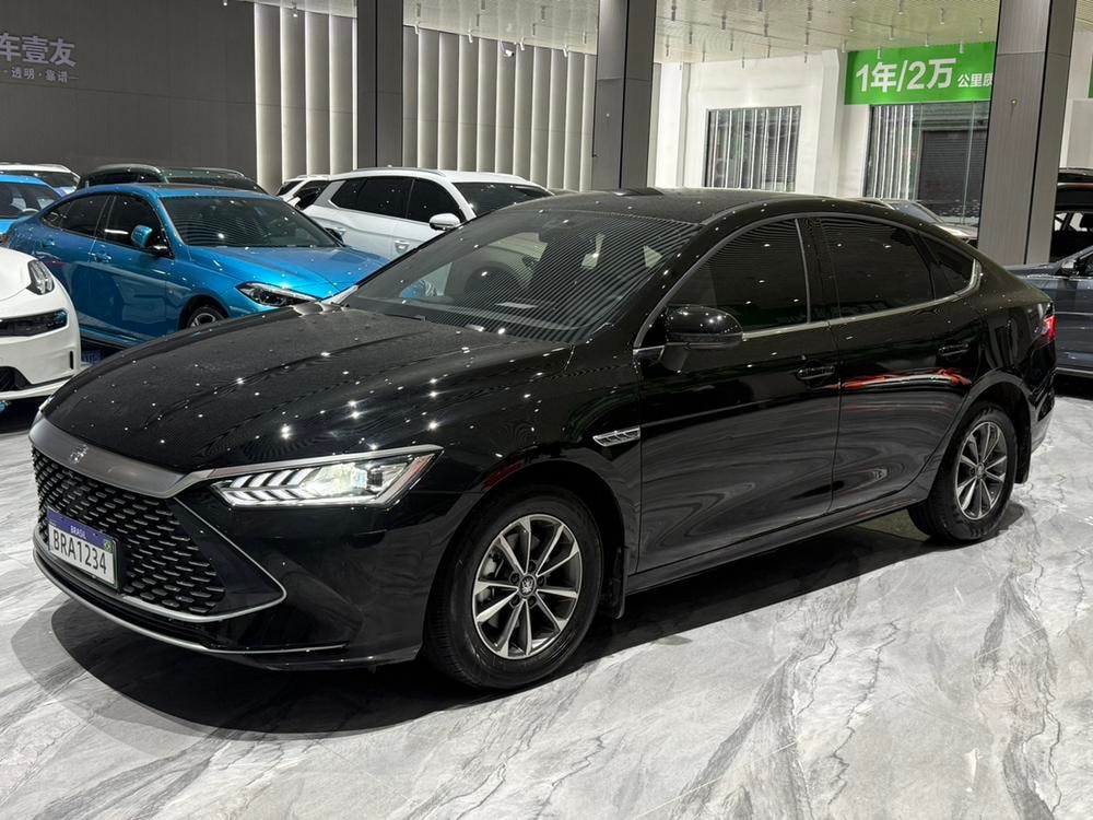 BYD Qin PLUS DM 2024 — фото автомобиля