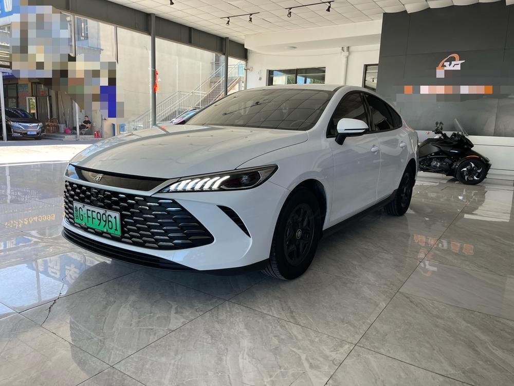 BYD Qin PLUS DM 2025 — фото автомобиля