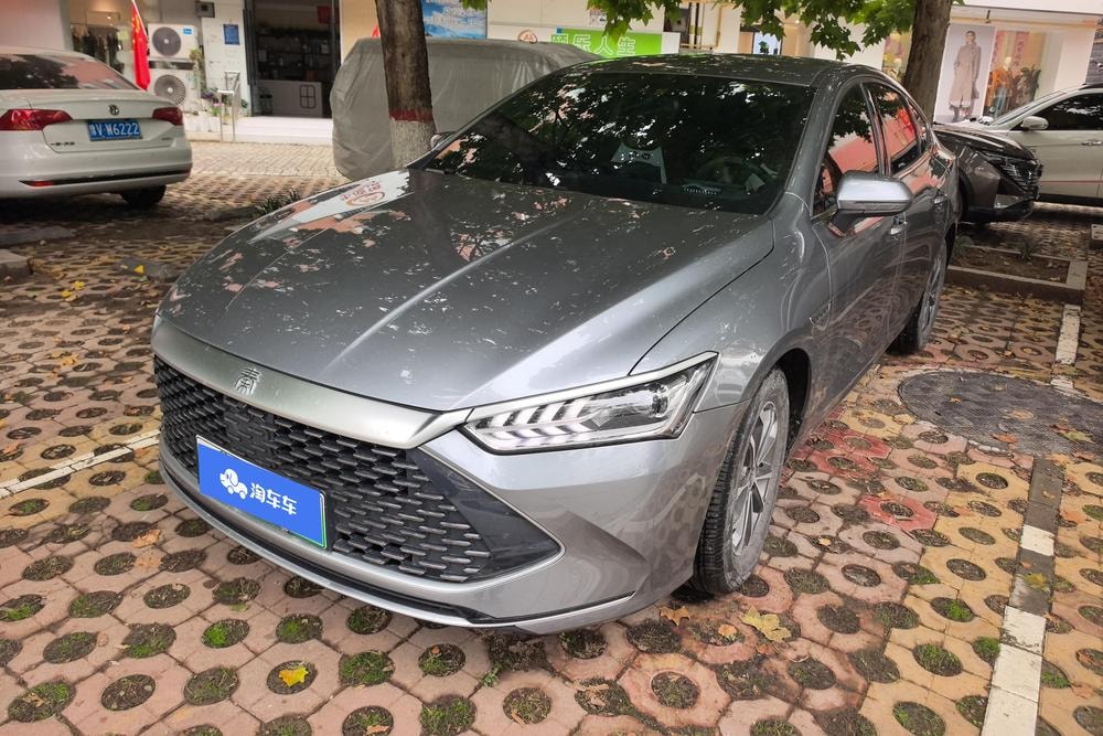 BYD Qin PLUS DM 2024 — фото автомобиля