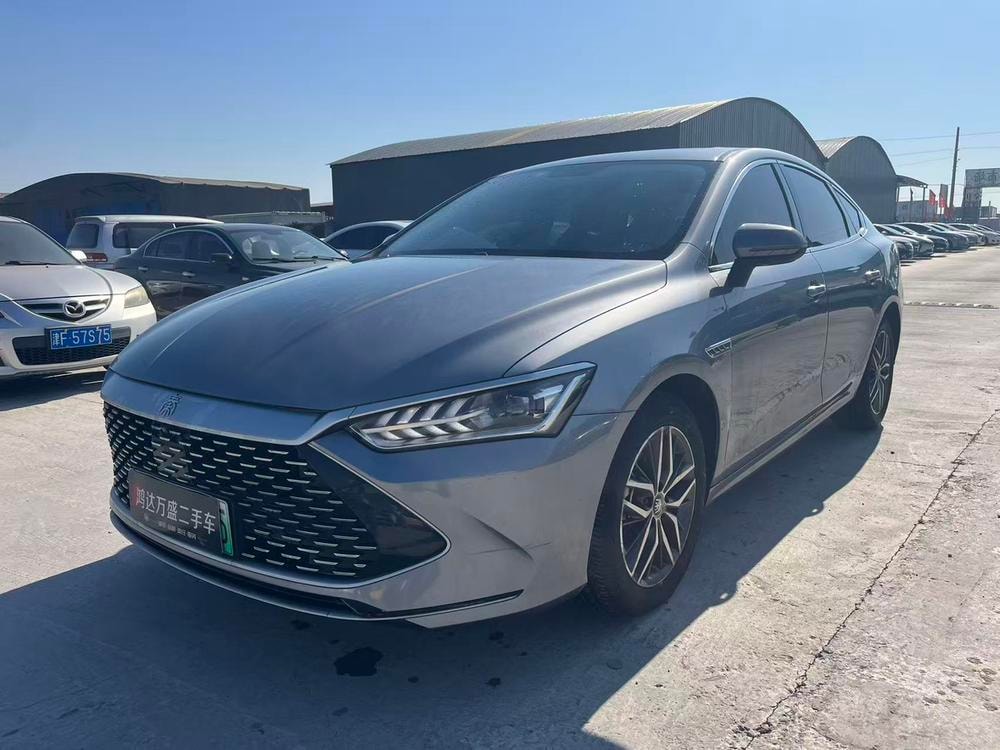 BYD Qin PLUS DM 2023 — фото автомобиля