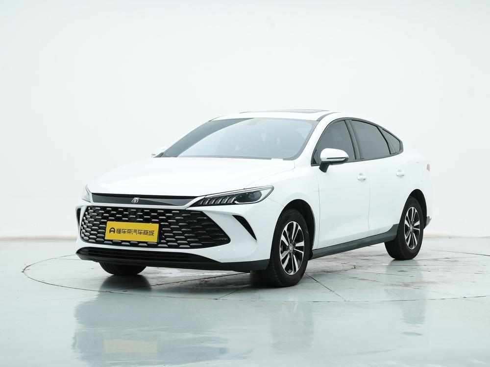 BYD Qin PLUS DM 2026 — фото автомобиля 1