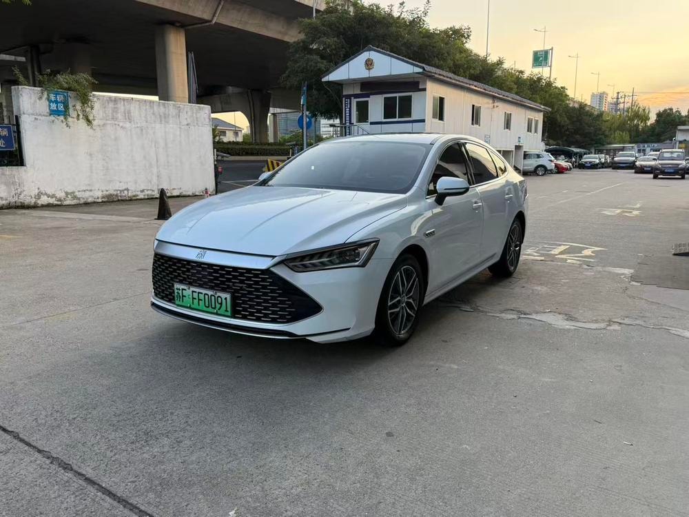 BYD Qin PLUS DM 2021 — фото автомобиля
