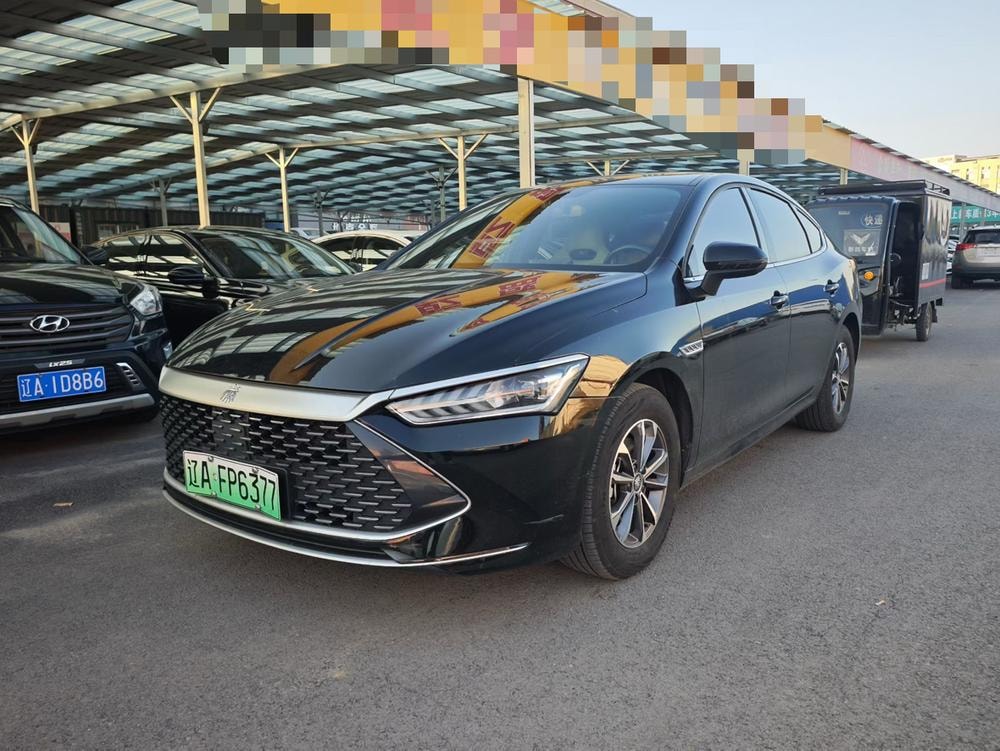 BYD Qin PLUS DM 2023 — фото автомобиля