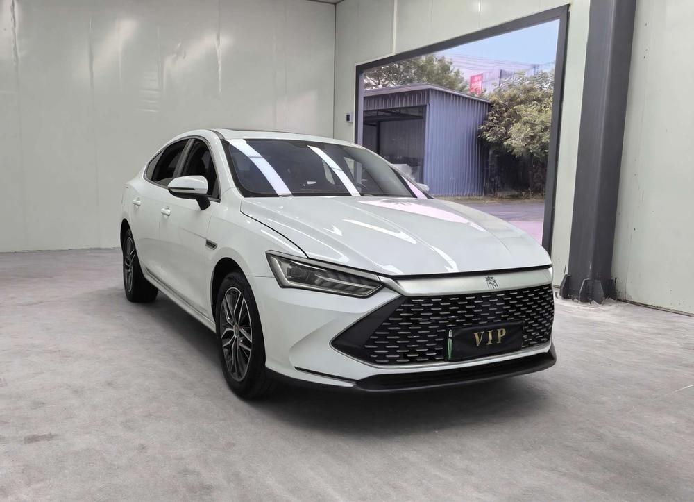 BYD Qin PLUS DM 2021 — фото автомобиля