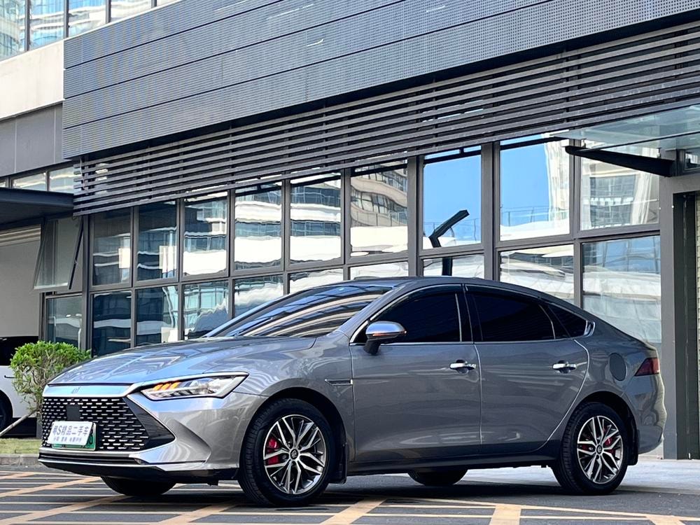 BYD Qin PLUS DM 2021 — фото автомобиля 1