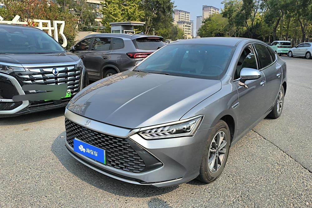 BYD Qin PLUS DM 2024 — фото автомобиля 1