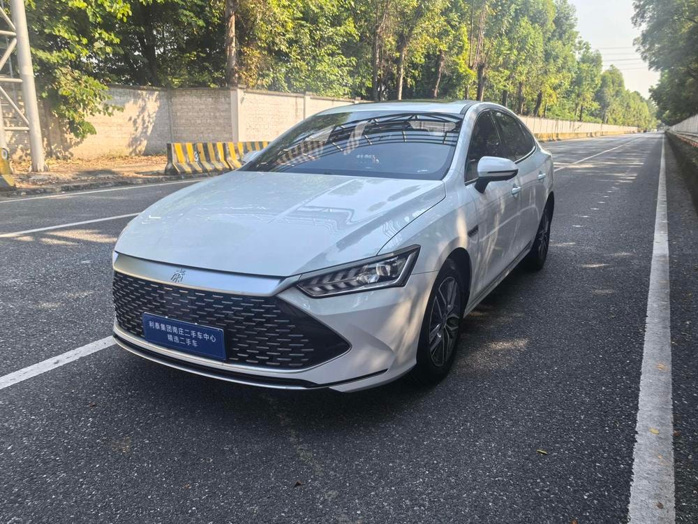 BYD Qin PLUS DM 2024 — фото автомобиля