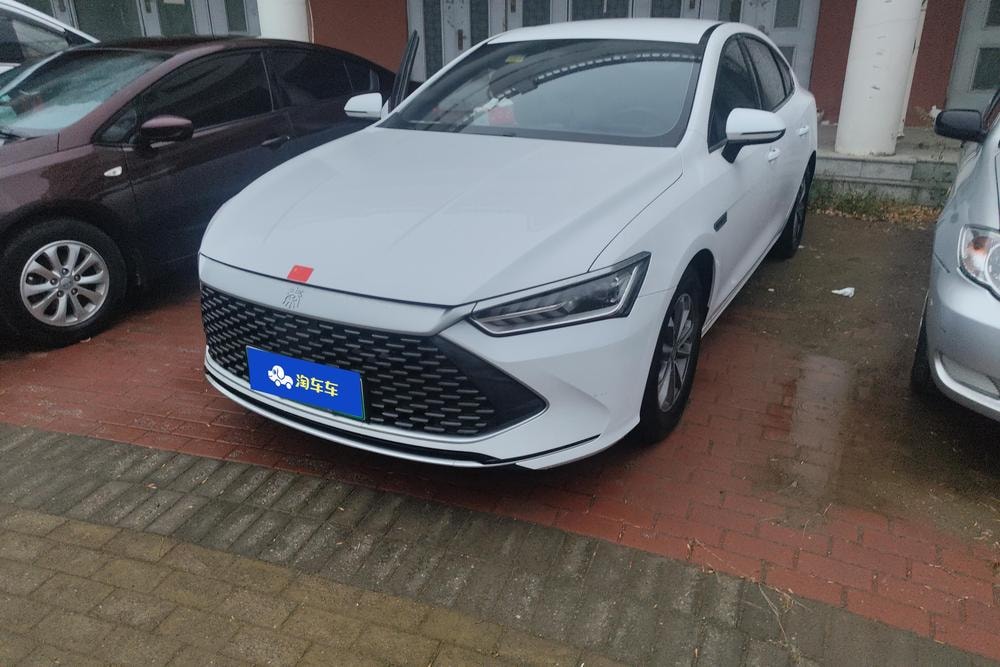BYD Qin PLUS DM 2024 — фото автомобиля 1