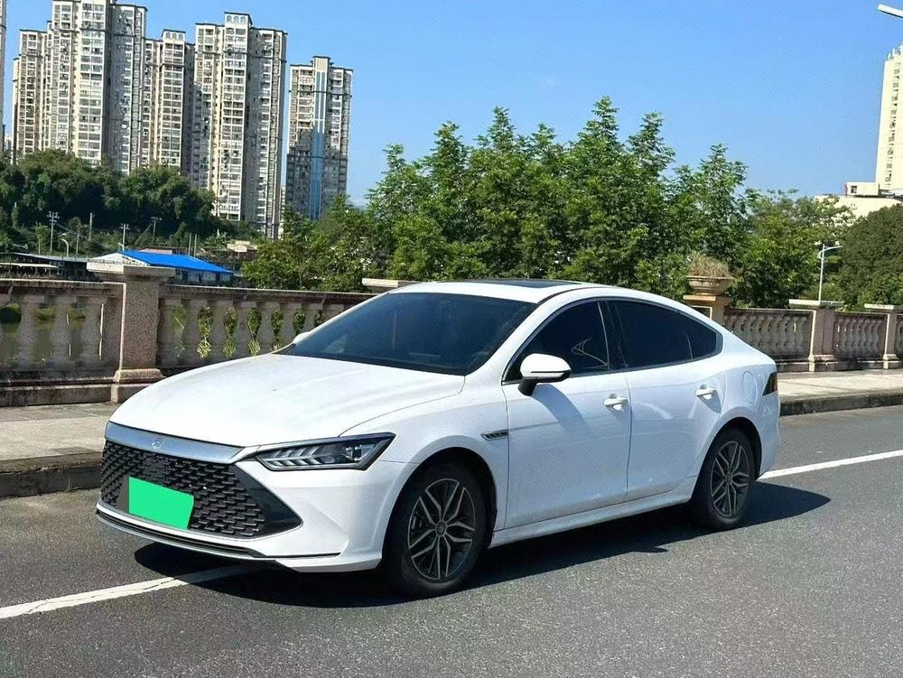 BYD Qin PLUS DM 2021 — фото автомобиля