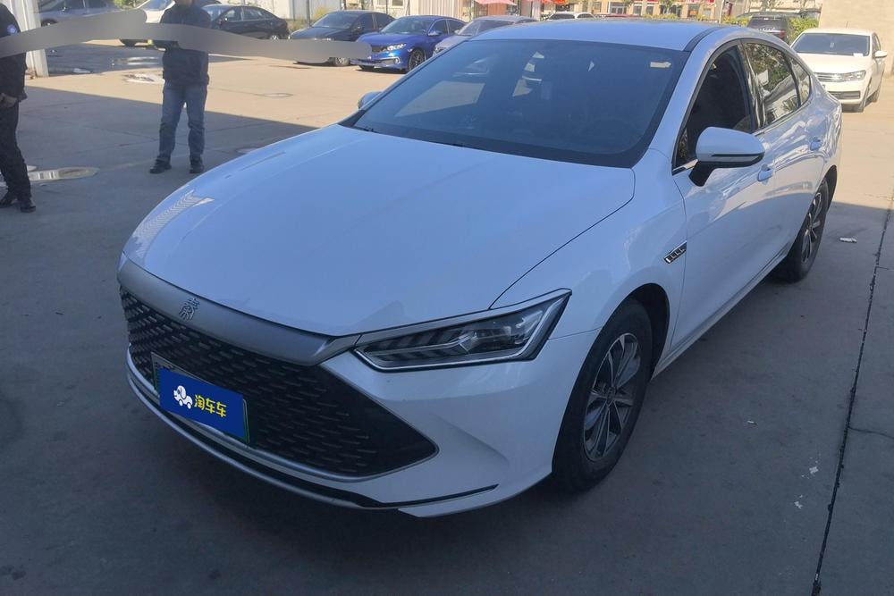 BYD Qin PLUS DM 2024 — фото автомобиля