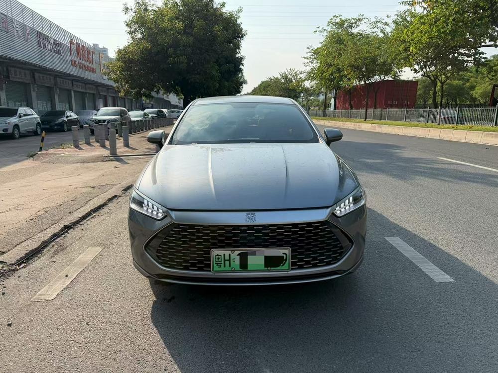BYD Qin PLUS DM 2024 — фото автомобиля