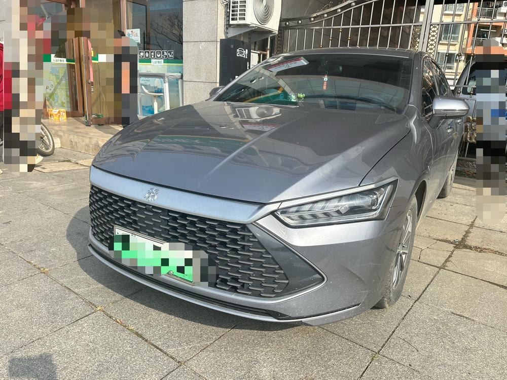 BYD Qin PLUS DM 2024 — фото автомобиля