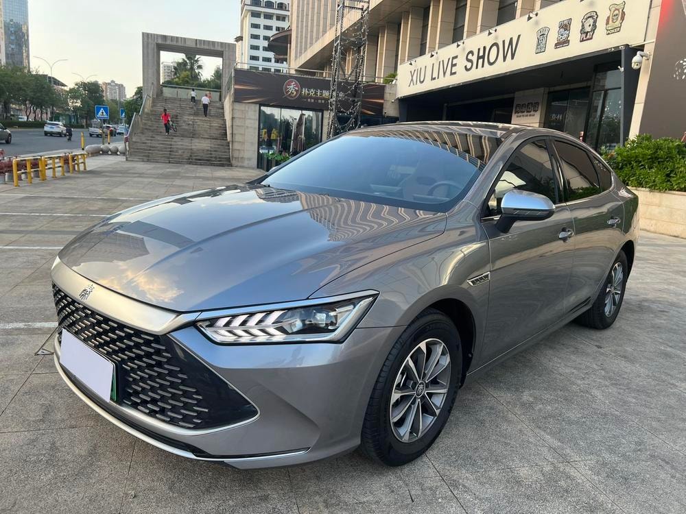 BYD Qin PLUS DM 2024 — фото автомобиля