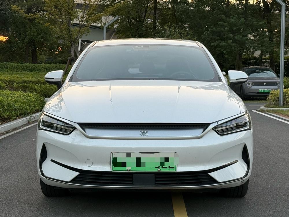 BYD Qin PLUS EV 2021 — фото автомобиля