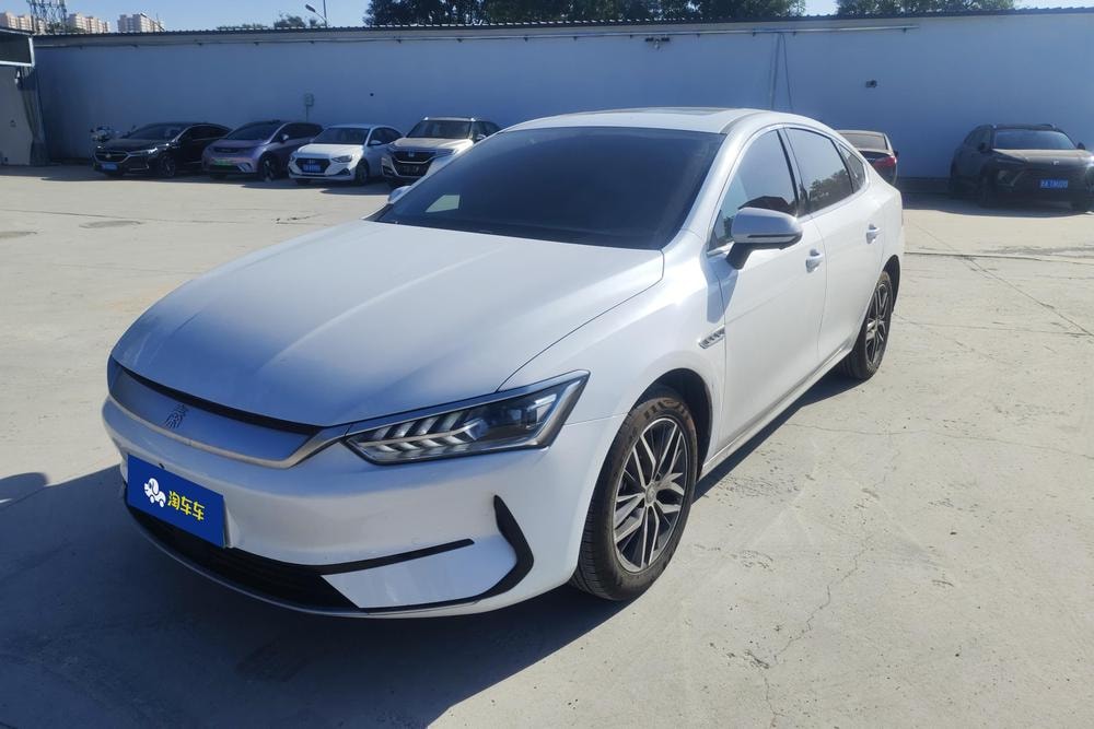 BYD Qin PLUS EV 2024 — фото автомобиля 1