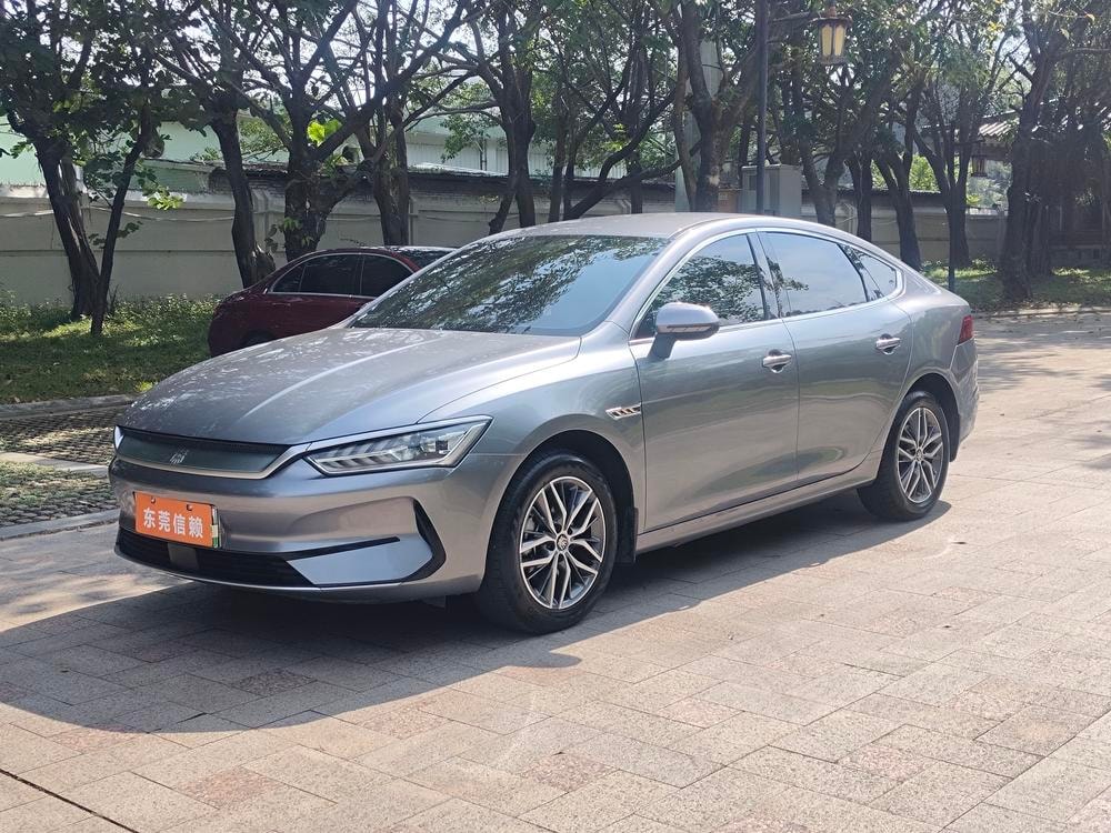BYD Qin PLUS EV 2023 — фото автомобиля