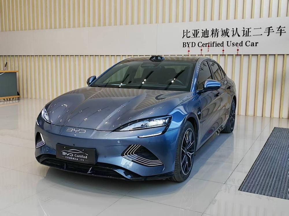 BYD Seal 2025 — фото автомобиля 1