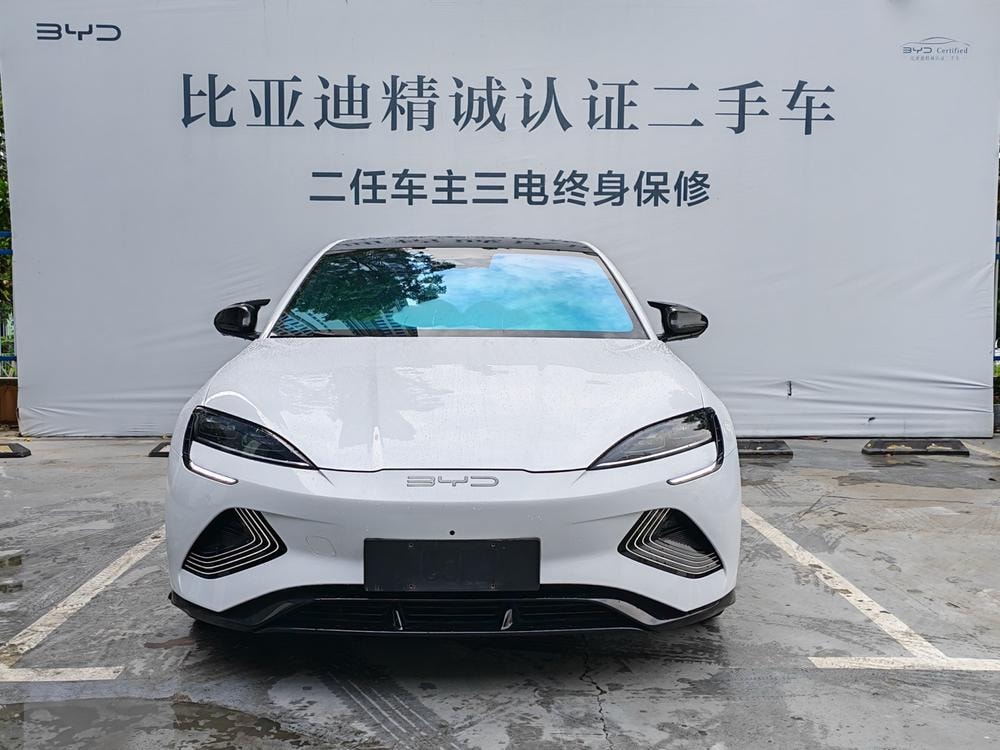 BYD Seal 2022 — фото автомобиля 1