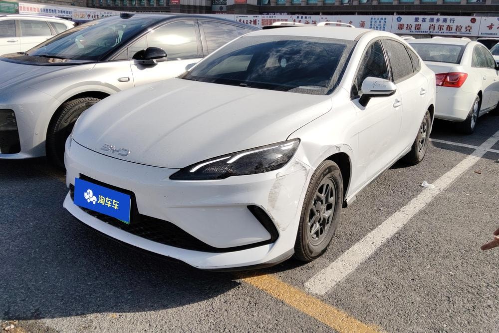 BYD Seal 05 DM 2025 — фото автомобиля