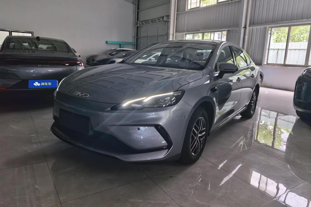 BYD Seal 05 DM 2025 — фото автомобиля