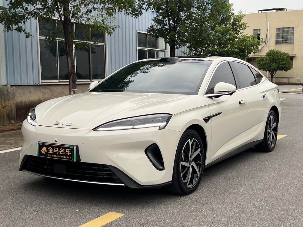 BYD Seal 07 DM 2026 — фото автомобиля 1