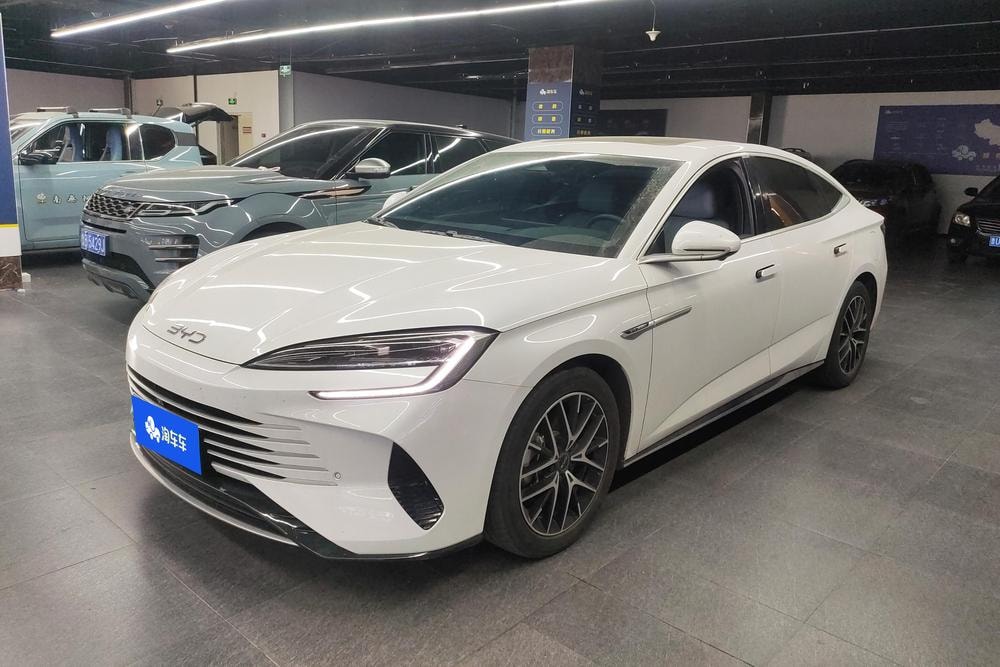 BYD Seal DM 2024 — фото автомобиля 1