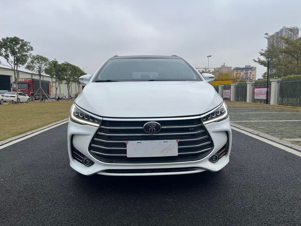 BYD Song MAX 2017 — фото автомобиля