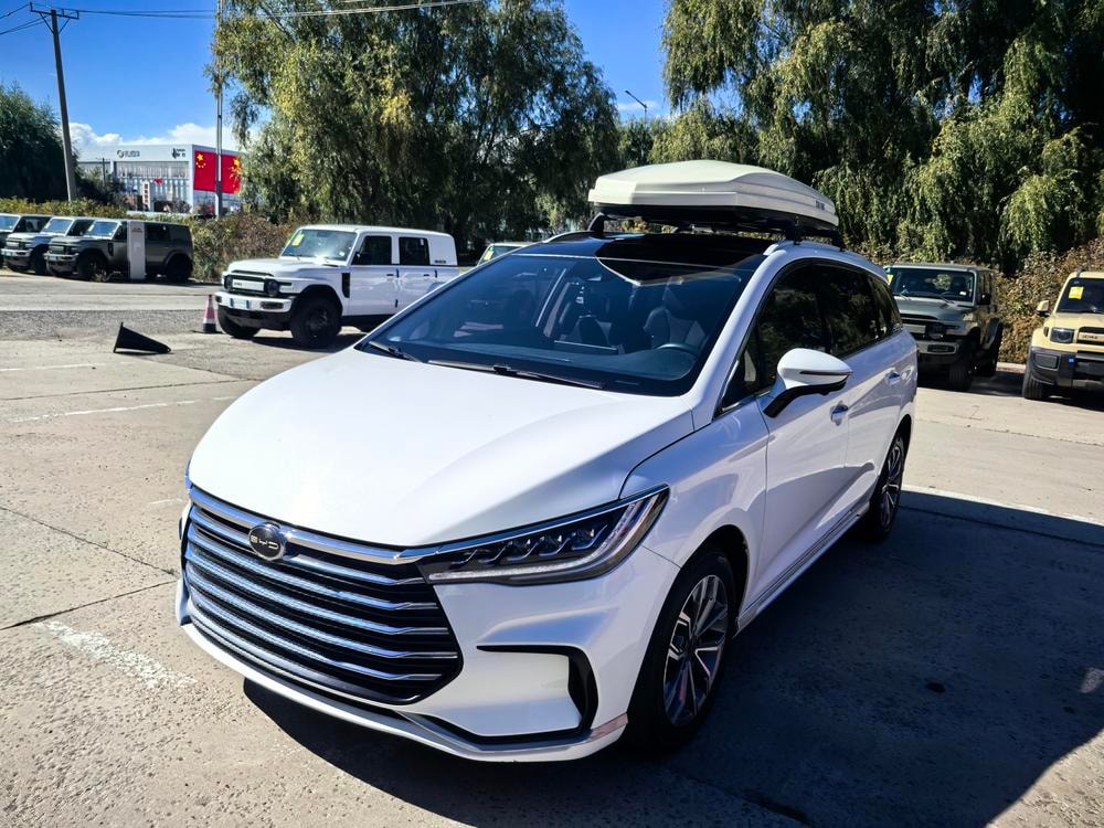 BYD Song MAX 2021 — фото автомобиля
