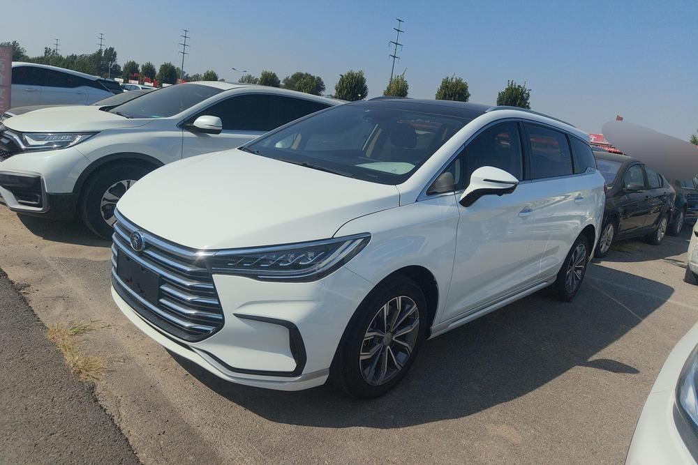 BYD Song MAX 2021 — фото автомобиля 1