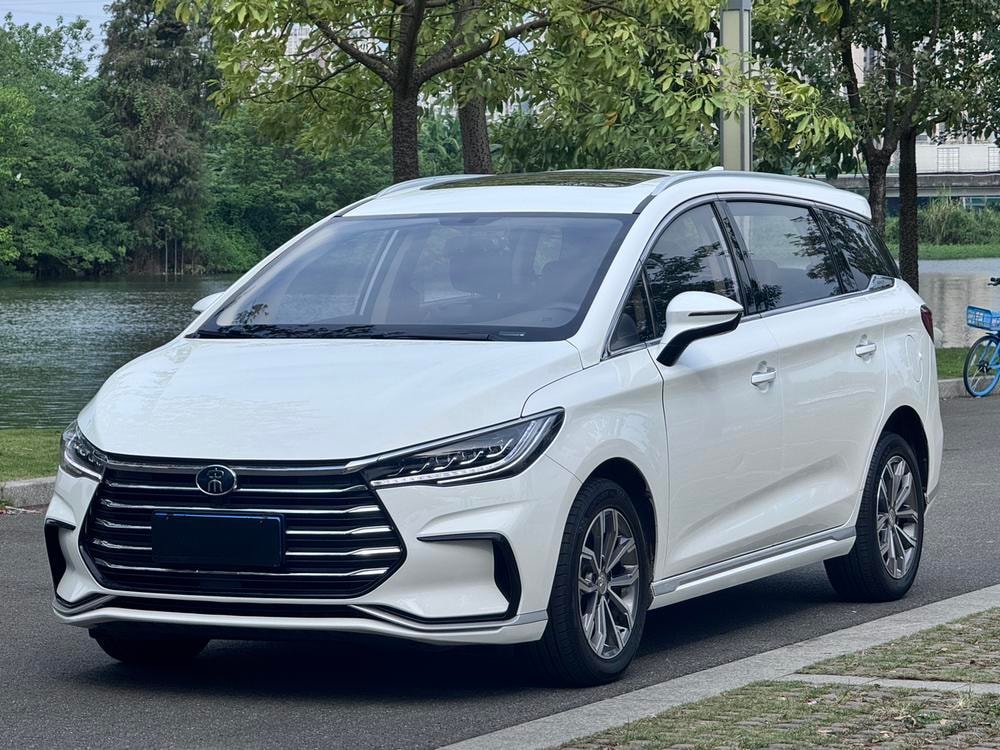 BYD Song MAX 2021 — фото автомобиля 1