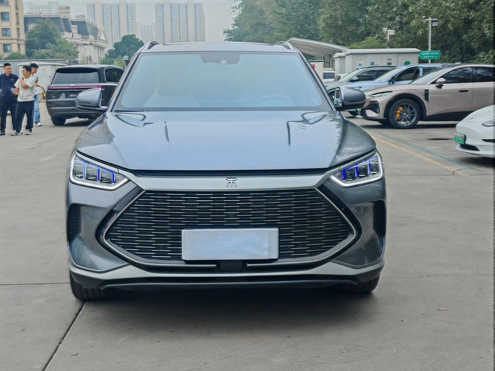 BYD Song PLUS DM 2021 — фото автомобиля 1