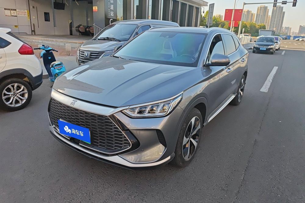 BYD Song PLUS DM 2021 — фото автомобиля 1
