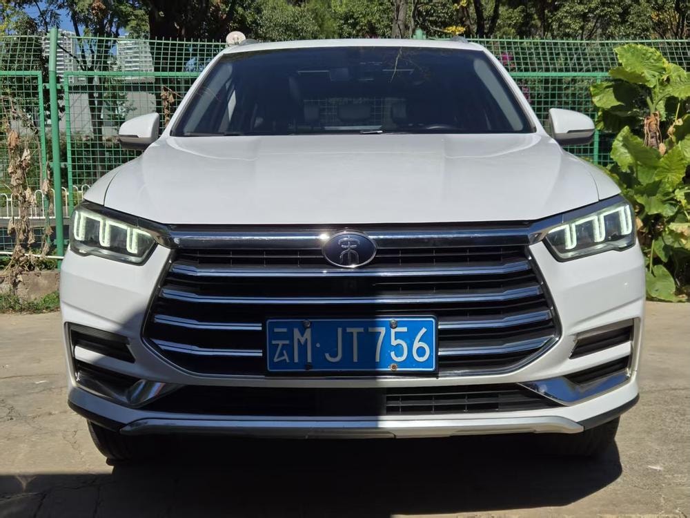 BYD Song Pro 2021 — фото автомобиля