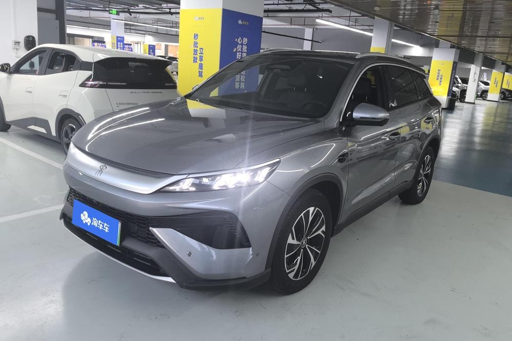 BYD Song Pro DM 2025 — фото автомобиля 1
