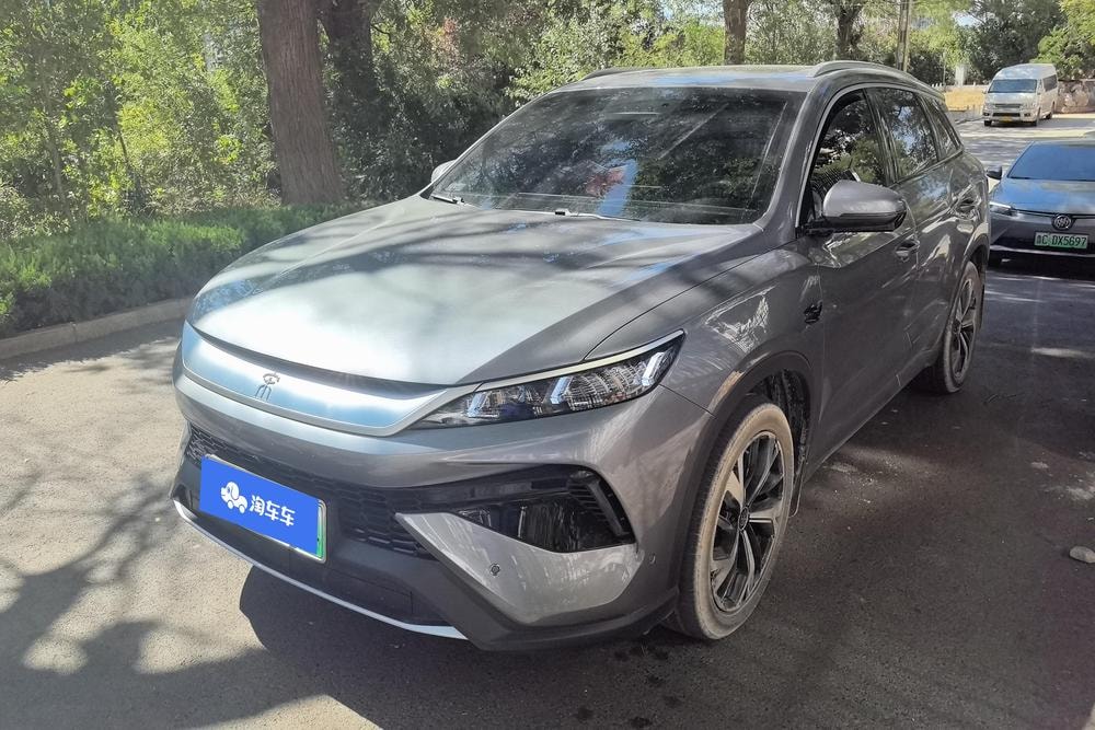 BYD Song Pro DM 2023 — фото автомобиля 1