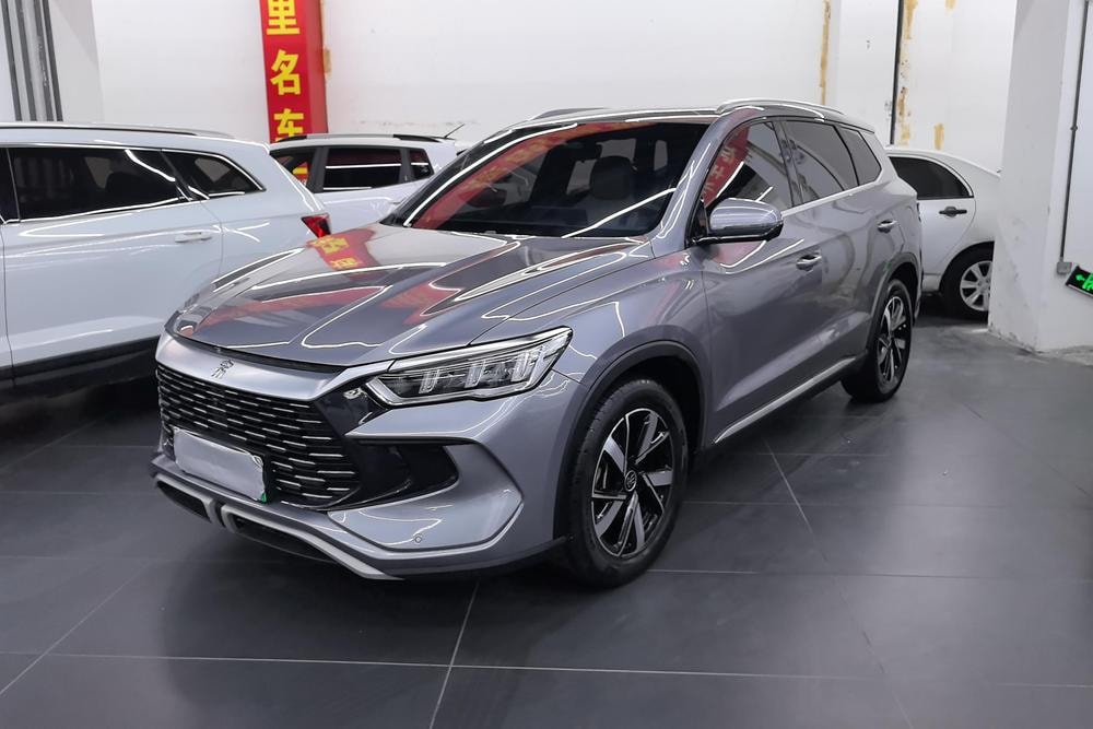 BYD Song Pro DM 2023 — фото автомобиля 1
