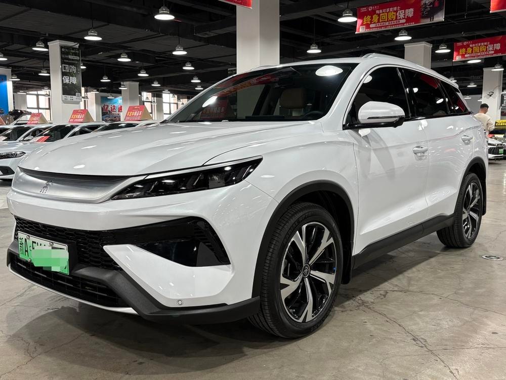 BYD Song Pro DM 2025 — фото автомобиля