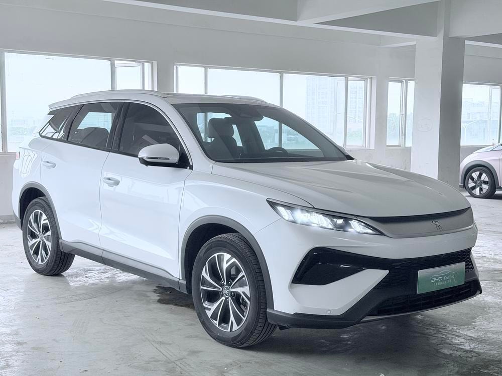 BYD Song Pro DM 2025 — фото автомобиля