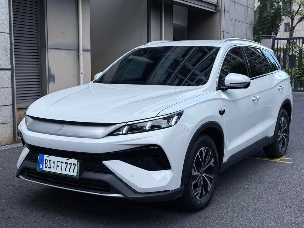 BYD Song Pro DM 2025 — фото автомобиля