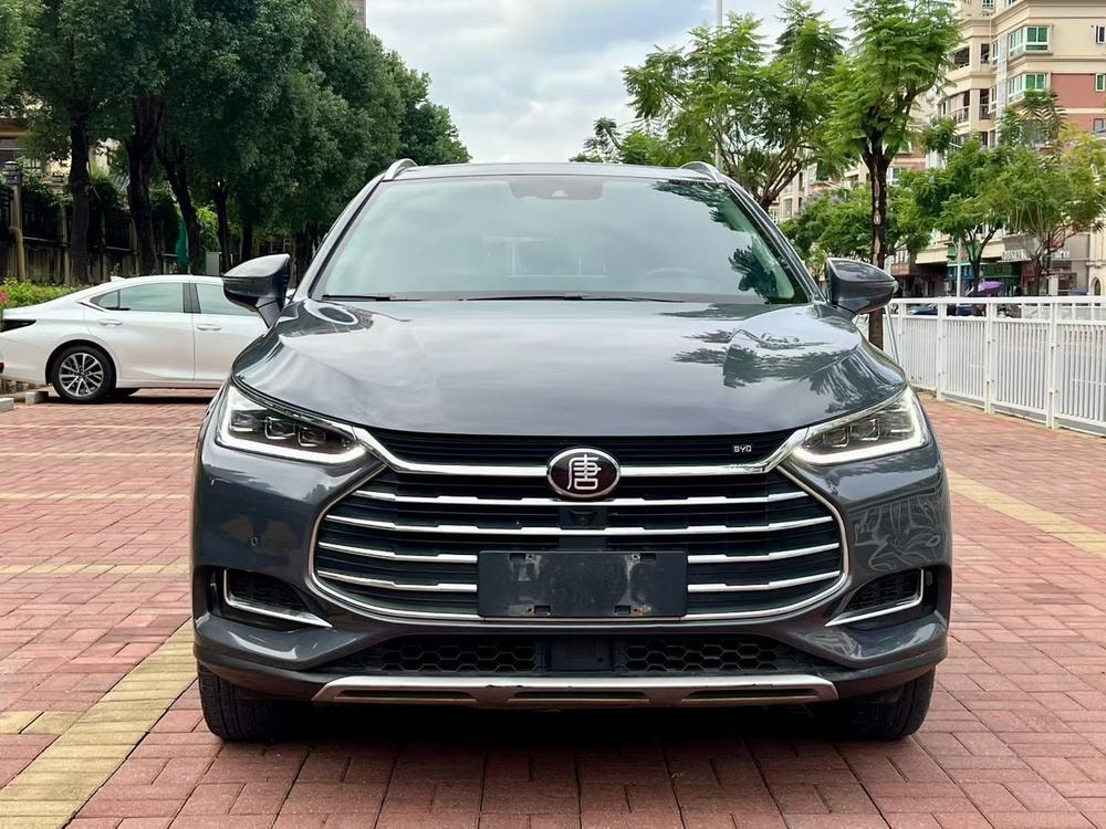 BYD Tang 2019 — фото автомобиля