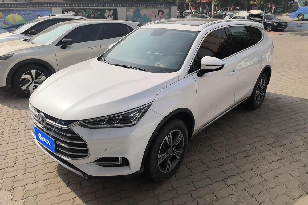 BYD Tang 2019 — фото автомобиля