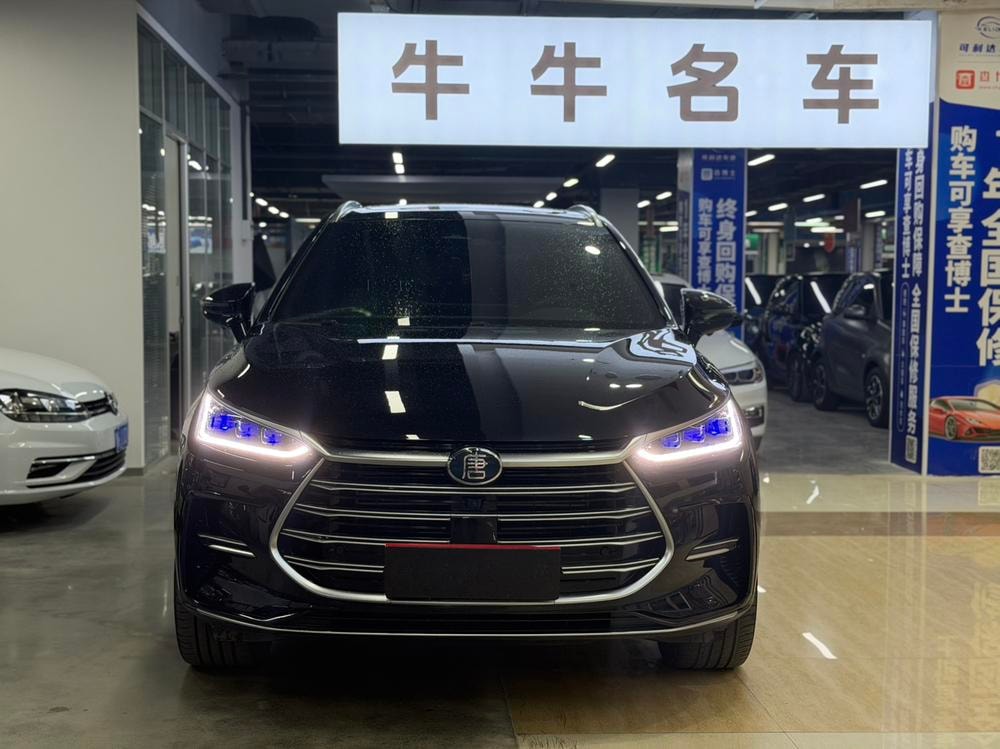 BYD Tang DM 2023 — фото автомобиля 1
