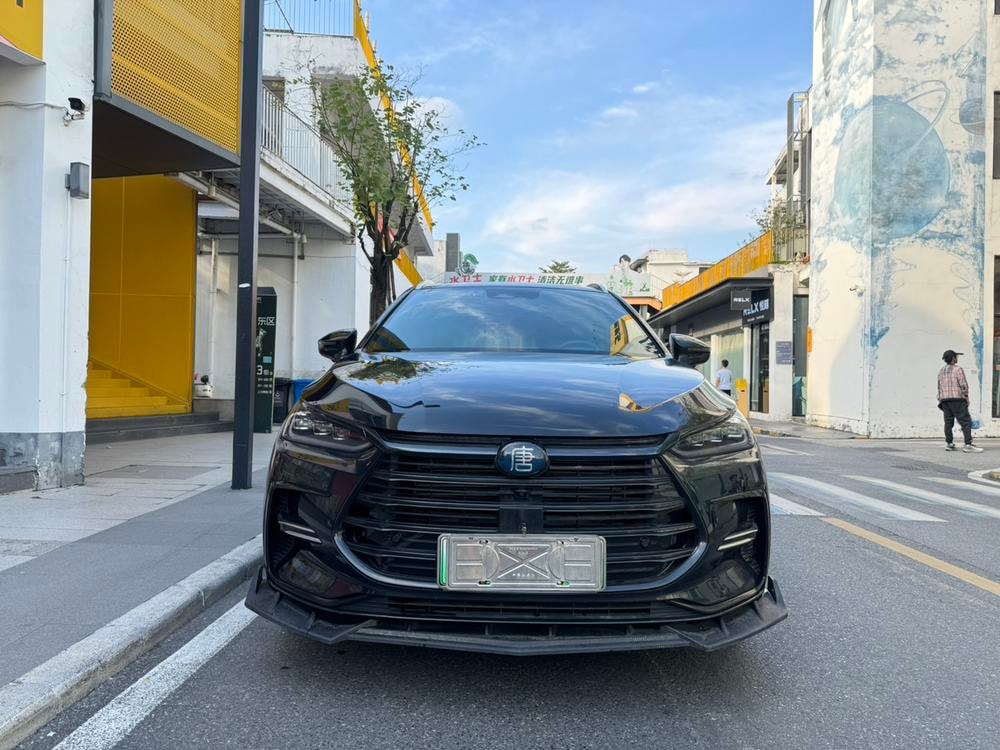 BYD Tang DM 2021 — фото автомобиля 1