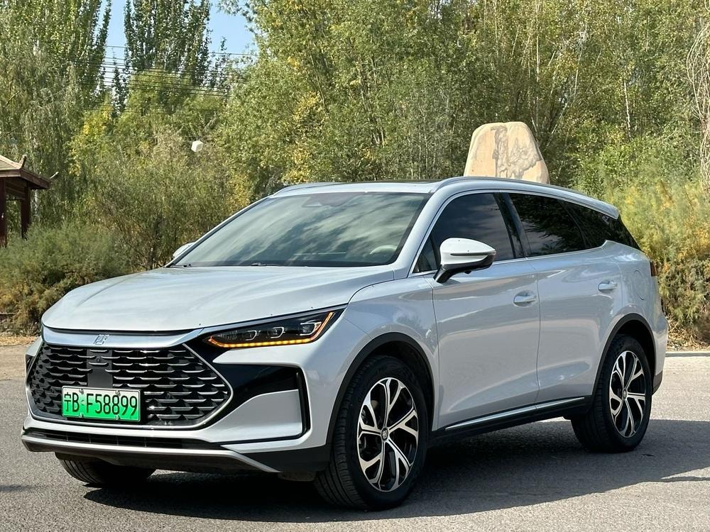 BYD Tang DM 2025 — фото автомобиля