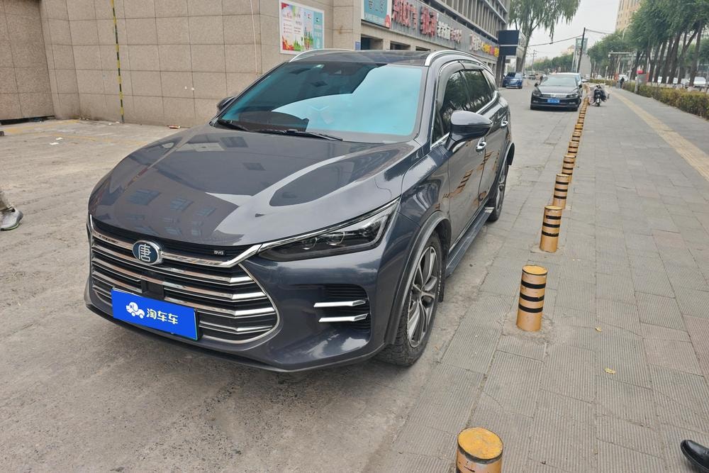 BYD Tang DM 2018 — фото автомобиля