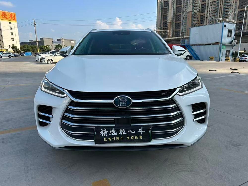 BYD Tang DM 2018 — фото автомобиля