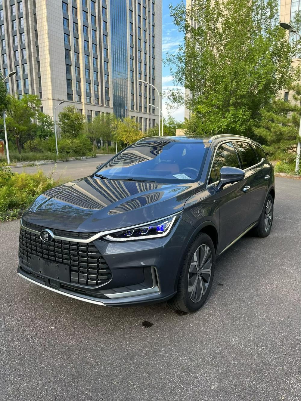 BYD Tang EV 2021 — фото автомобиля 1
