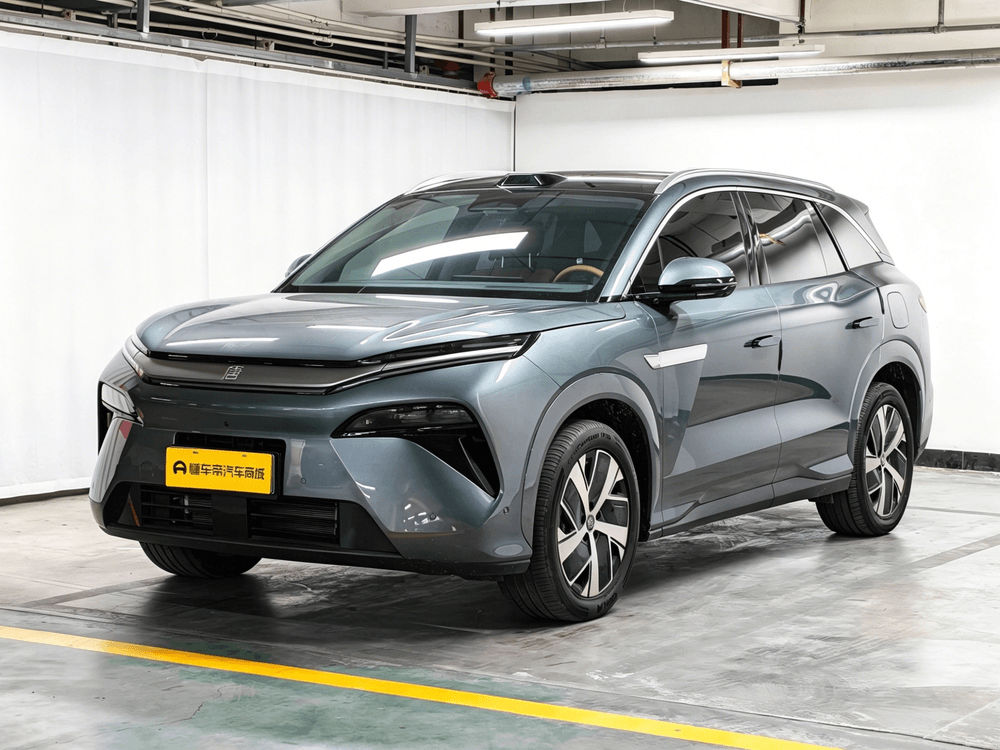 BYD Tang L DM 2025 — фото автомобиля 1