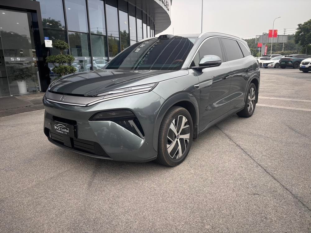 BYD Tang L DM 2025 — фото автомобиля