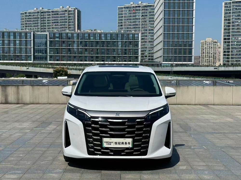 BYD Xia 2025 — фото автомобиля